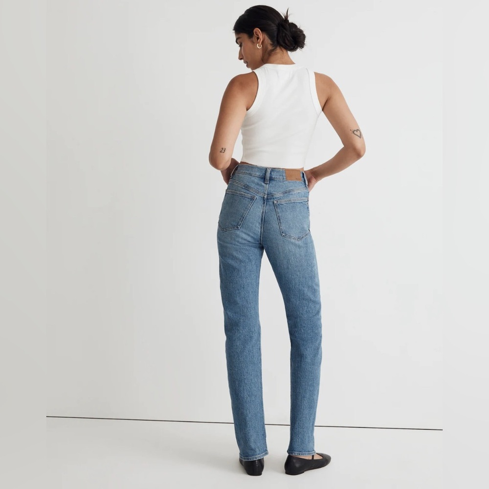 Madewell 90s Straight Jeans - Picture 2 of 14
